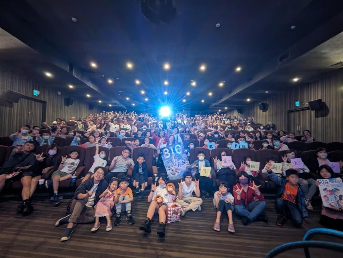 北美台灣同鄉會等 30 多個單位